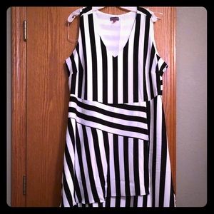 Beautiful Vince Camino multi season dress